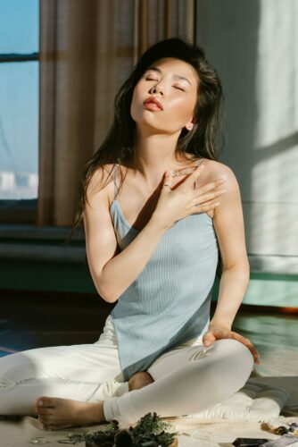 Proven Opopanax Essential Oil Benefits and Uses 3 aches, sore muscle